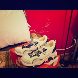 White and black fashion shoes